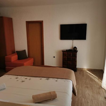 Apartman Ante Brela Exteriör bild